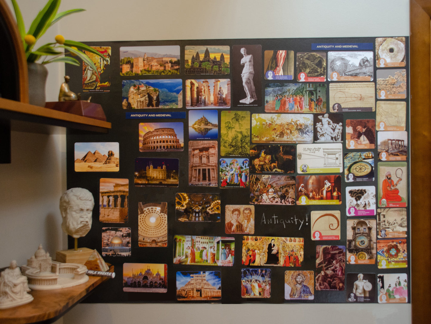 Small ARTWALL + 45 Art Magnets