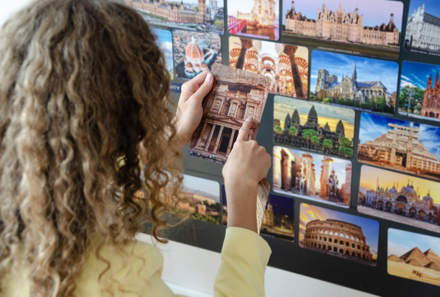 Large ARCHITECTUREWALL + 90 Architecture Magnets