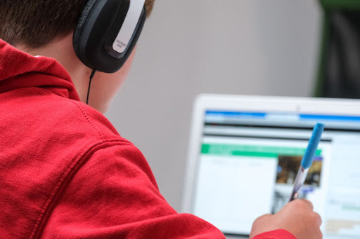 Unveiling the Potential: Advantages and Disadvantages of Online Learning in 2023