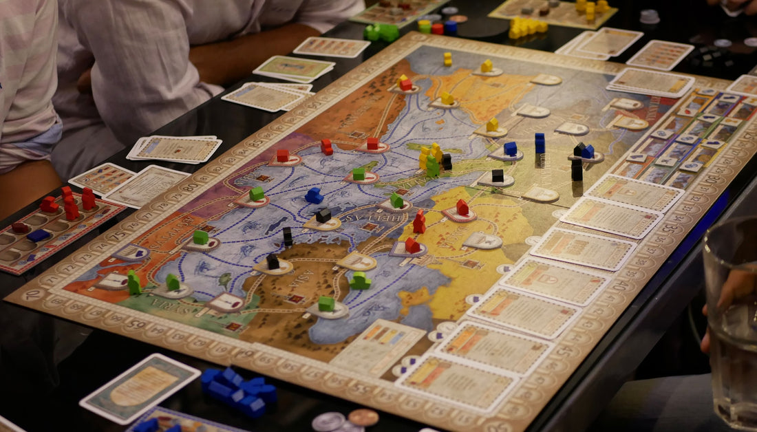 Dive into the strategic universe of board games: essential tips and tricks